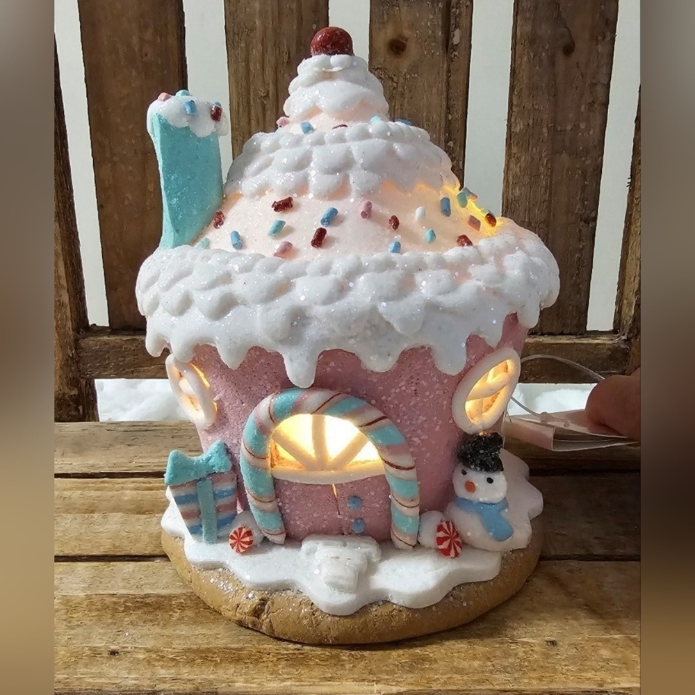 LED Claydough Gingerbread Cupcake House, 6" Mrs. Claus Bakery Pastel Christmas